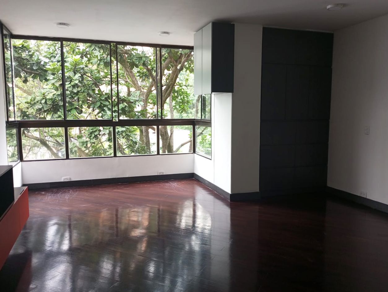 Apartamento en arriendo Antioquia Medellín Alejandria 140 m2 Habitaciones 3 Baños 6 Garajes 3 Precio $6200000