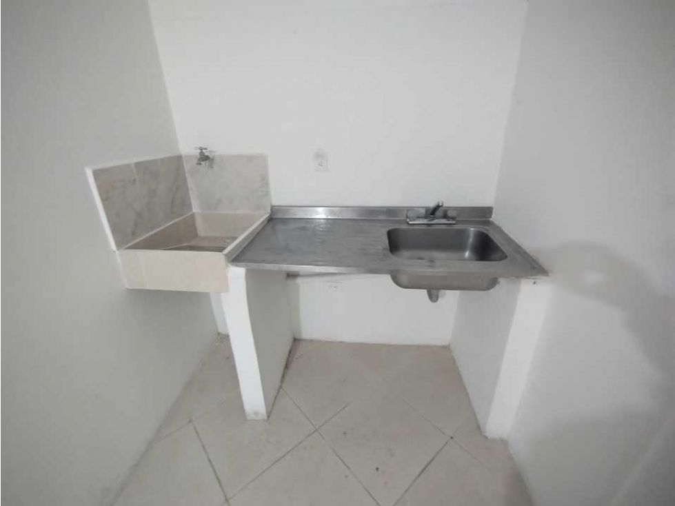 Local en arriendo Antioquia Medellín Miravalle 60 m2 Habitaciones 0 Baños 2 Garajes 3 Precio $2300000