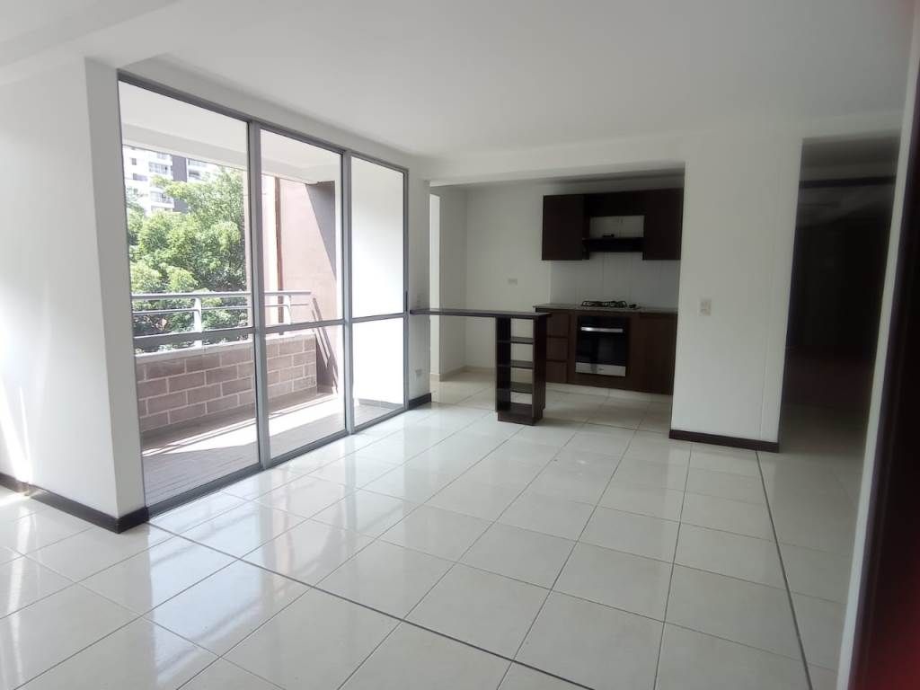 Apartamento en arriendo Antioquia Envigado Loma Del Barro 70 m2 Habitaciones 2 Baños 2 Garajes 2 Precio $2600000
