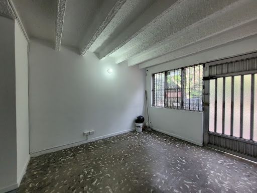 Oficina en arriendo Antioquia Medellín Cristo Rey 156 m2 Habitaciones 0 Baños 4 Garajes 3 Precio $3100000