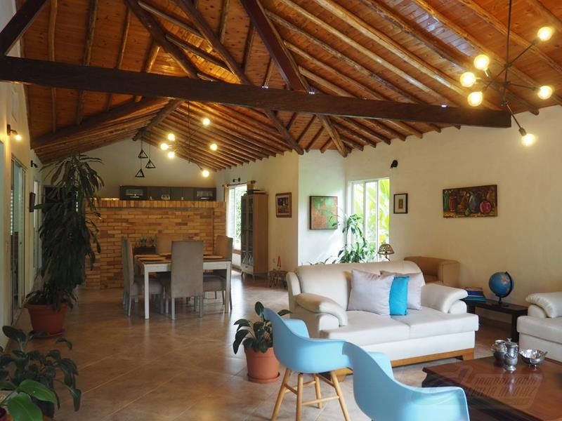 Casa Campestre en venta Santander Piedecuesta Cn Campestre Belgica 1216 m2 Habitaciones 3 Baños 3 Garajes 1 Precio $1000000000