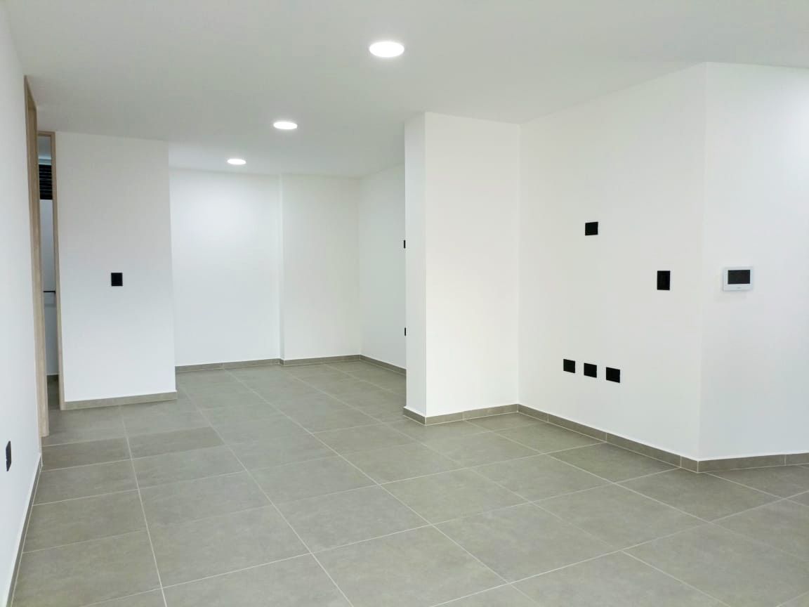 Apartamento en arriendo Antioquia Medellín La Castellana 90 m2 Habitaciones 3 Baños 2 Garajes 2 Precio $3800000