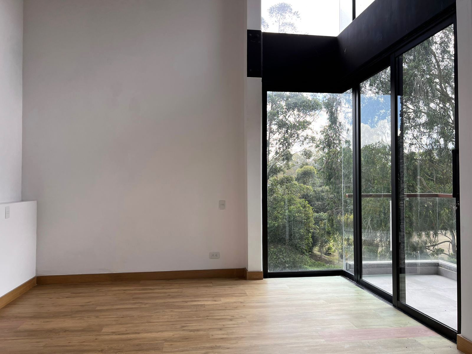 Casa en arriendo Antioquia Medellín Los Balsos No1 250 m2 Habitaciones 3 Baños 4 Garajes 4 Precio $6400000