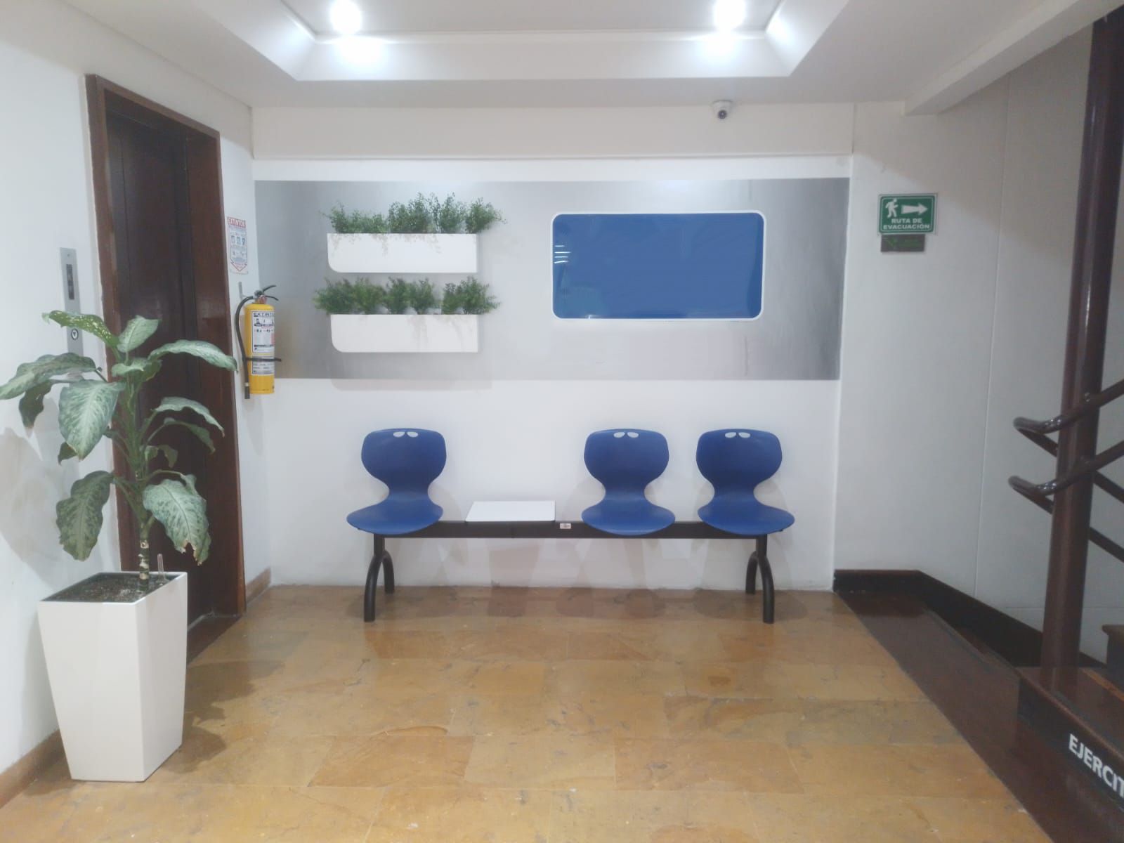 Oficina en arriendo Antioquia Medellín La Florida 110 m2 Habitaciones 0 Baños 6 Garajes 4 Precio $7300000