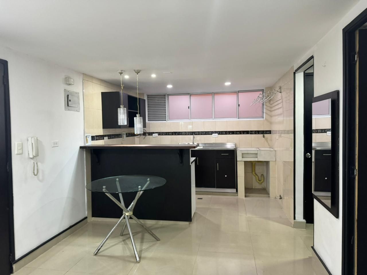 Apartamento en venta Antioquia Medellín La Pilarica 44 m2 Habitaciones 2 Baños 1 Garajes 0 Precio $300000000