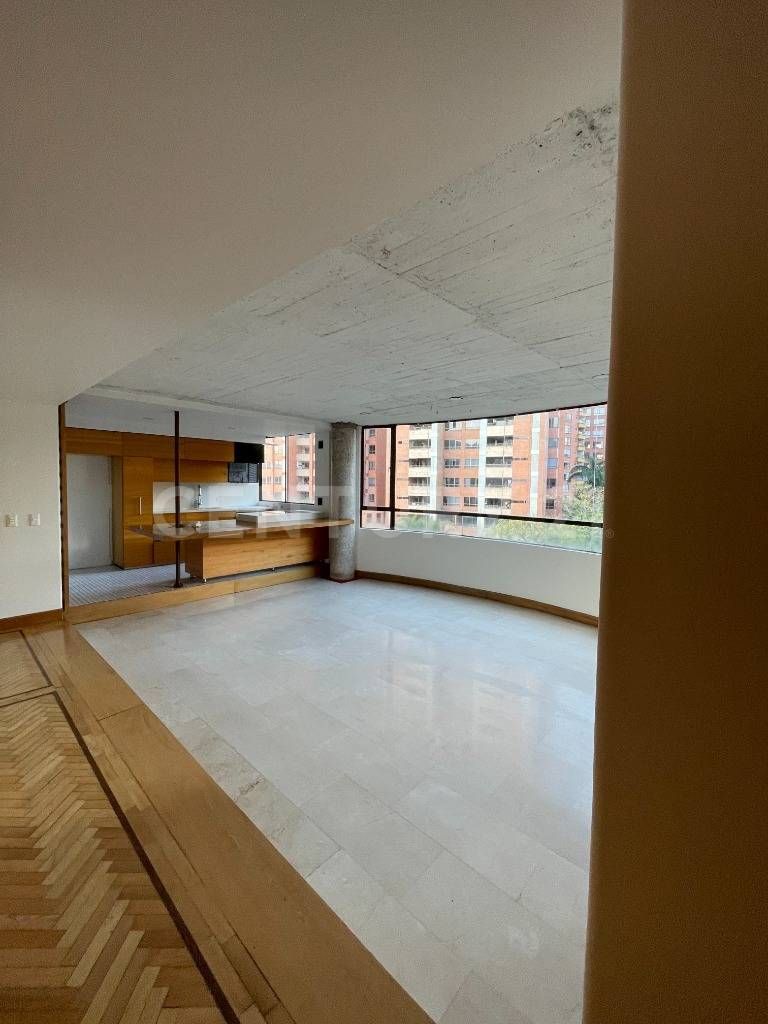 Apartamento en arriendo Antioquia Medellín El Diamante No2 131 m2 Habitaciones 2 Baños 2 Garajes 3 Precio $4700000