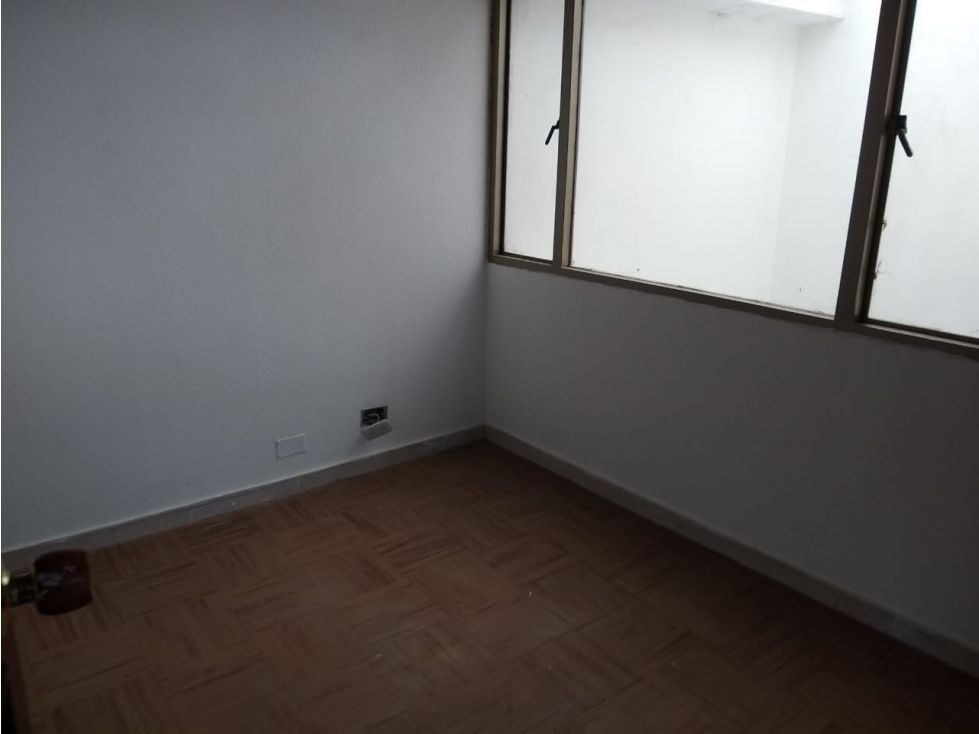 Casa en venta Cundinamarca Bogotá El Muelle 252 m2 Habitaciones 7 Baños 5 Garajes 1 Precio $600000000