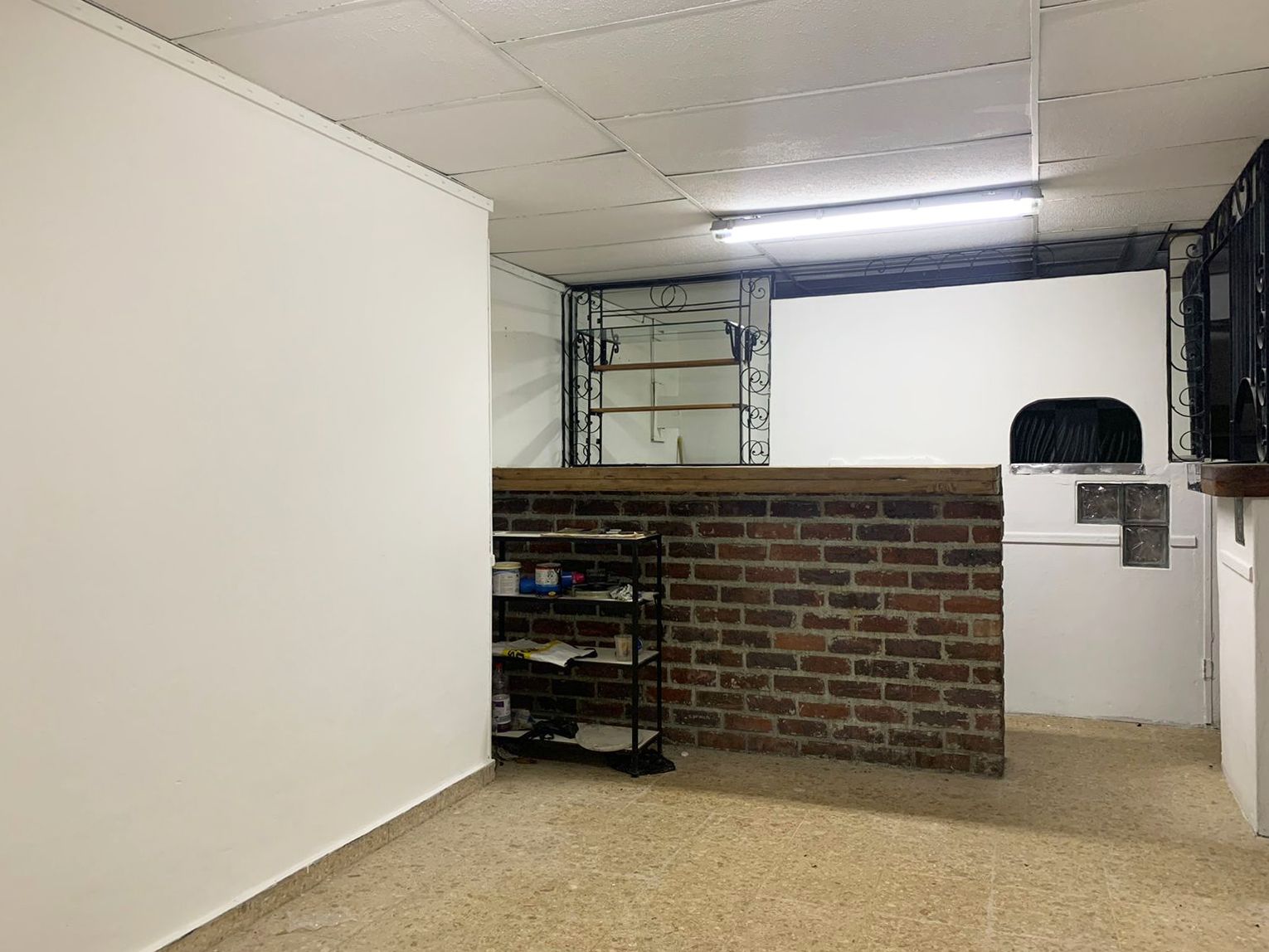 Local en arriendo Antioquia Medellín Alejandria 31 m2 Habitaciones 0 Baños 0 Garajes 1 Precio $2400000