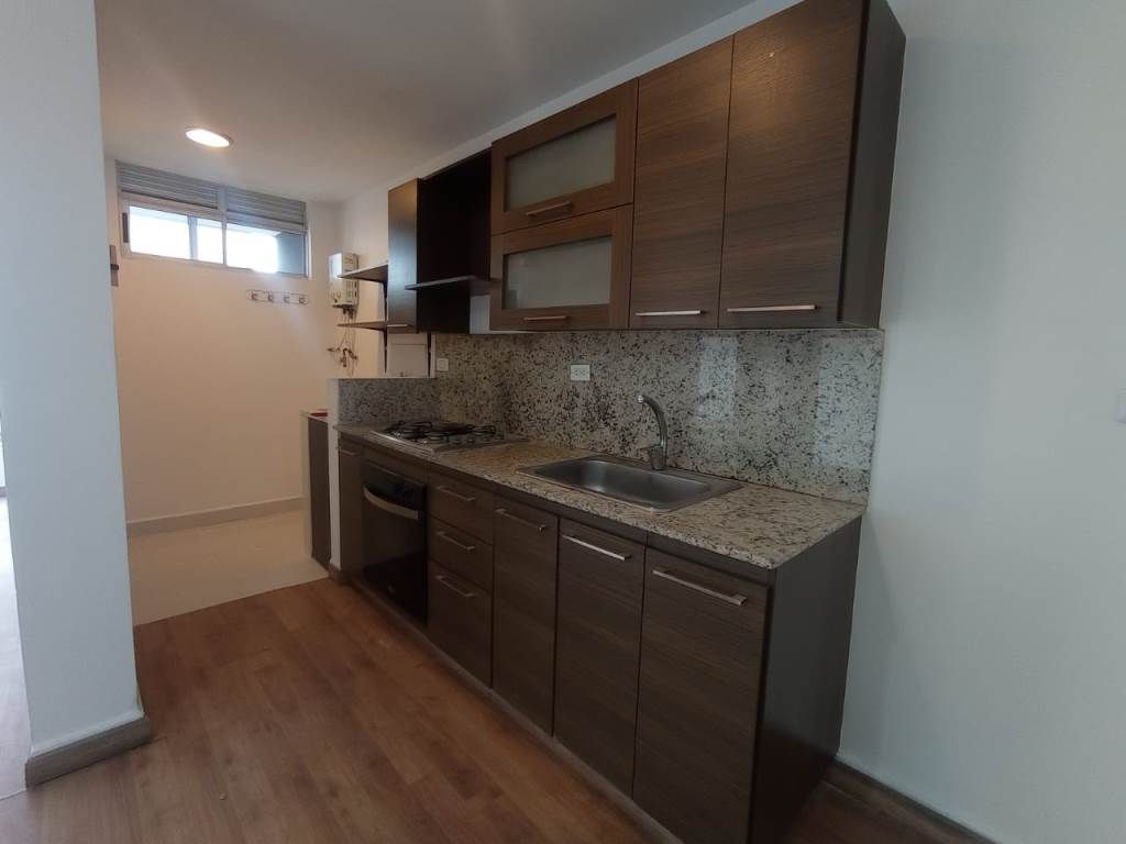 Apartamento en arriendo Antioquia Envigado Loma Del Atravesado 70 m2 Habitaciones 2 Baños 2 Garajes 2 Precio $3600000