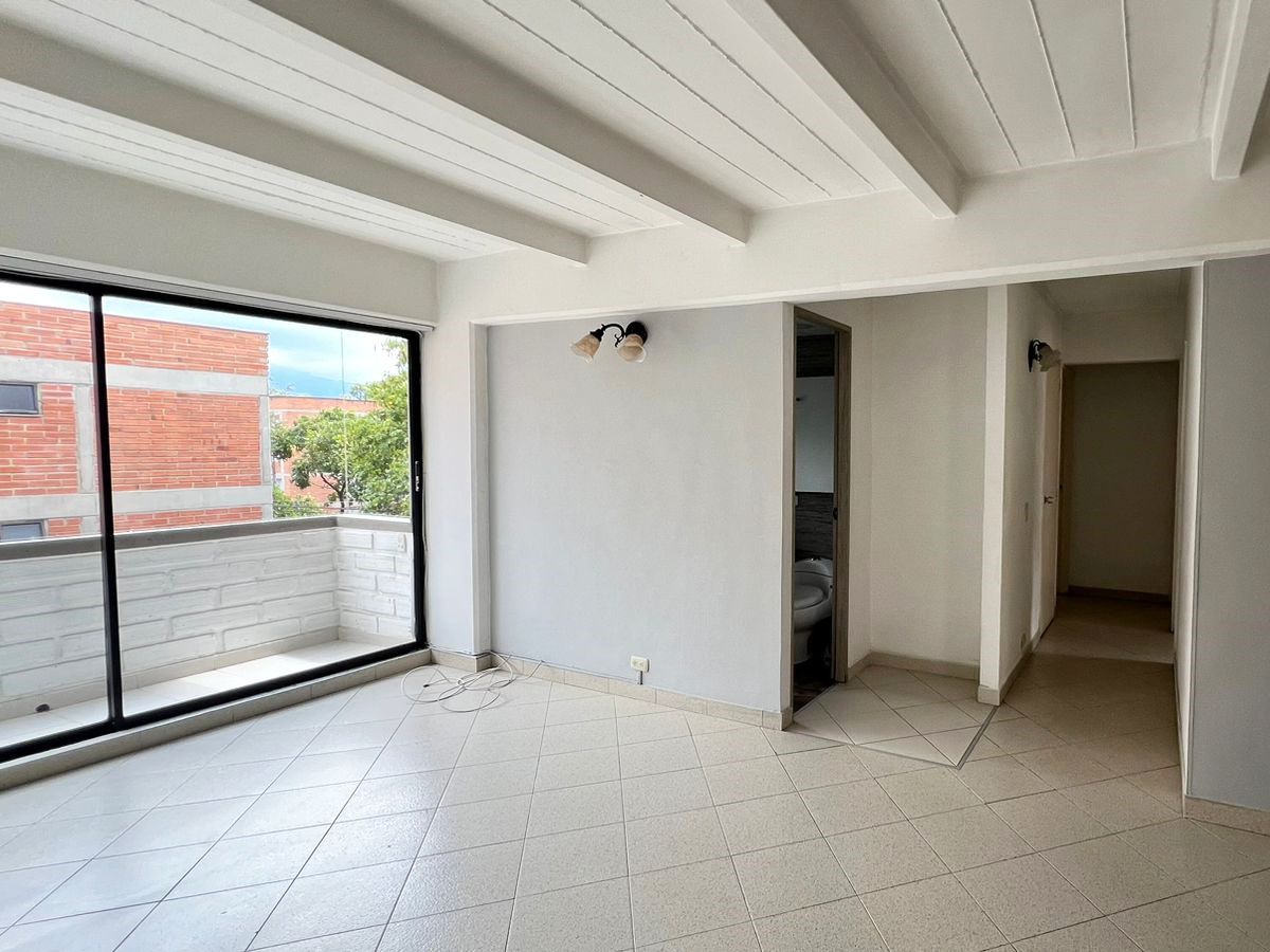 Apartamento en arriendo Antioquia Medellín La Mota 110 m2 Habitaciones 3 Baños 2 Garajes 2 Precio $3200000