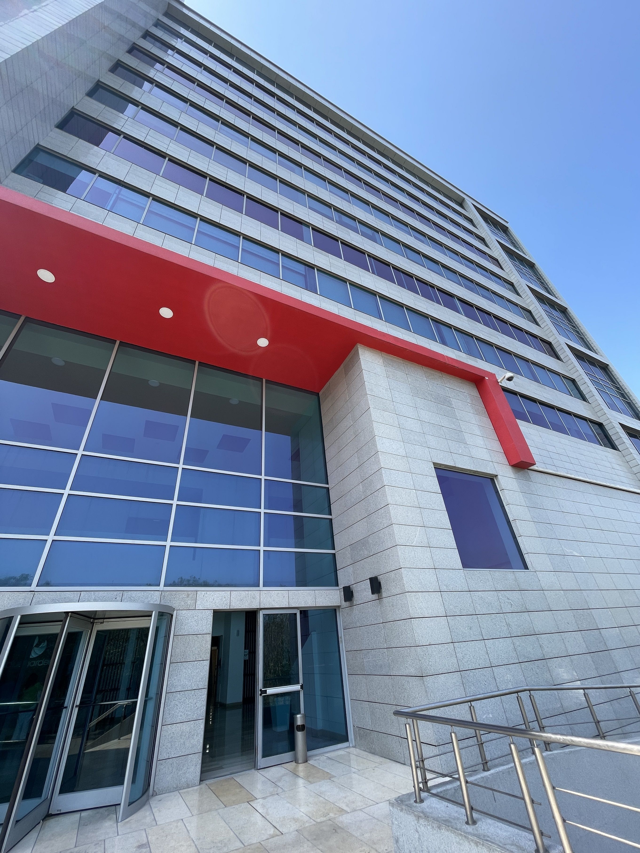 Oficina en venta Atlántico Barranquilla Cr Florida Village 117 m2 Habitaciones 0 Baños 1 Garajes 2 Precio $652893940