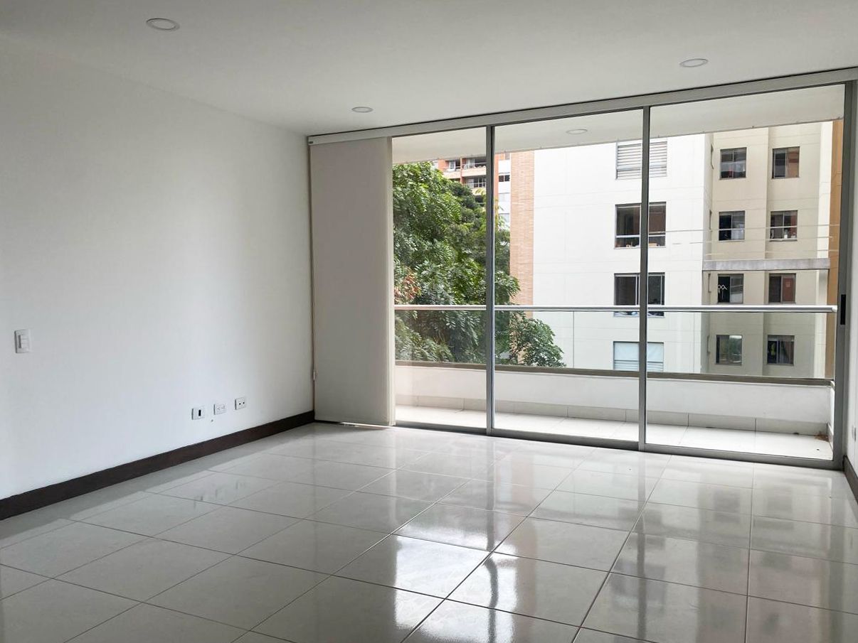 Apartamento en arriendo Antioquia Envigado Loma Del Atravesado 98 m2 Habitaciones 3 Baños 2 Garajes 3 Precio $3950000