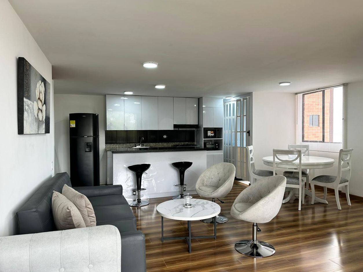 Apartamento en arriendo Antioquia Medellín Los Naranjos 97 m2 Habitaciones 3 Baños 2 Garajes 3 Precio $4750000