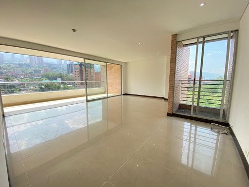 Apartamento en arriendo Antioquia Medellín La Florida 168 m2 Habitaciones 4 Baños 8 Garajes 3 Precio $7300000