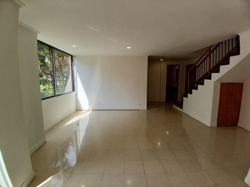 Apartamento en arriendo Antioquia Medellín Laureles 103 m2 Habitaciones 3 Baños 4 Garajes 2 Precio $3500000