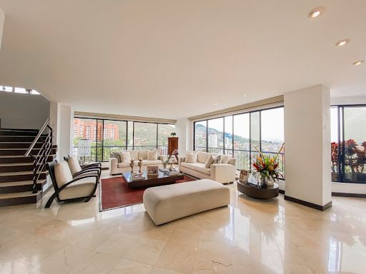 Apartamento en venta Valle Del Cauca Cali Tierra Blanca 460 m2 Habitaciones 4 Baños 7 Garajes 5 Precio $2430000000