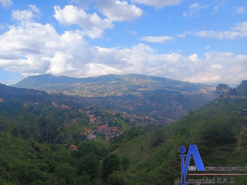 Lote en venta Antioquia Medellín Las Acacias 52000 m2 Habitaciones 0 Baños 0 Garajes 0 Precio $1700000000