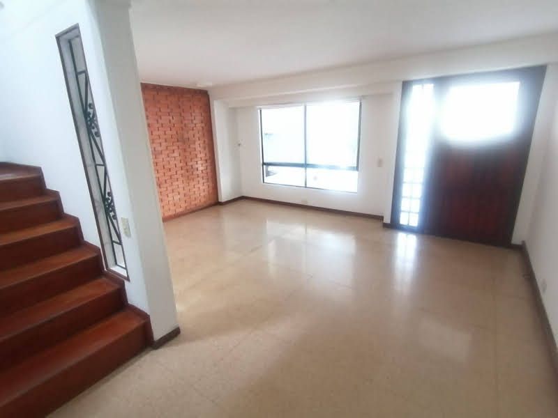 Casa en arriendo Antioquia Envigado El Yerbal 180 m2 Habitaciones 3 Baños 6 Garajes 3 Precio $5500000