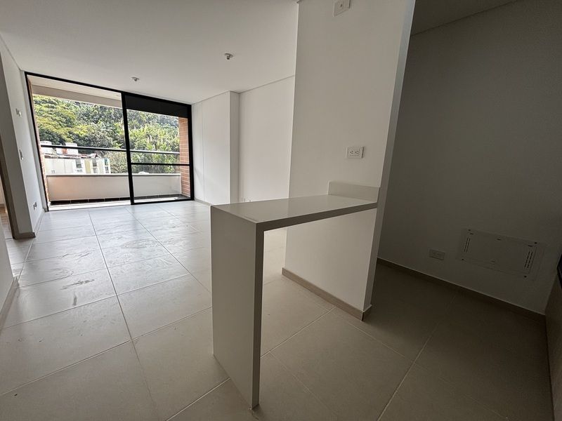 Apartamento en arriendo Antioquia Envigado Loma Del Barro 65 m2 Habitaciones 2 Baños 2 Garajes 1 Precio $3100000