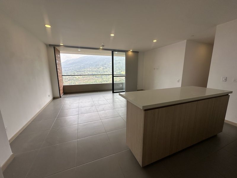 Apartaestudio en arriendo Antioquia Envigado El Chocho 115 m2 Habitaciones 3 Baños 3 Garajes 2 Precio $6200000