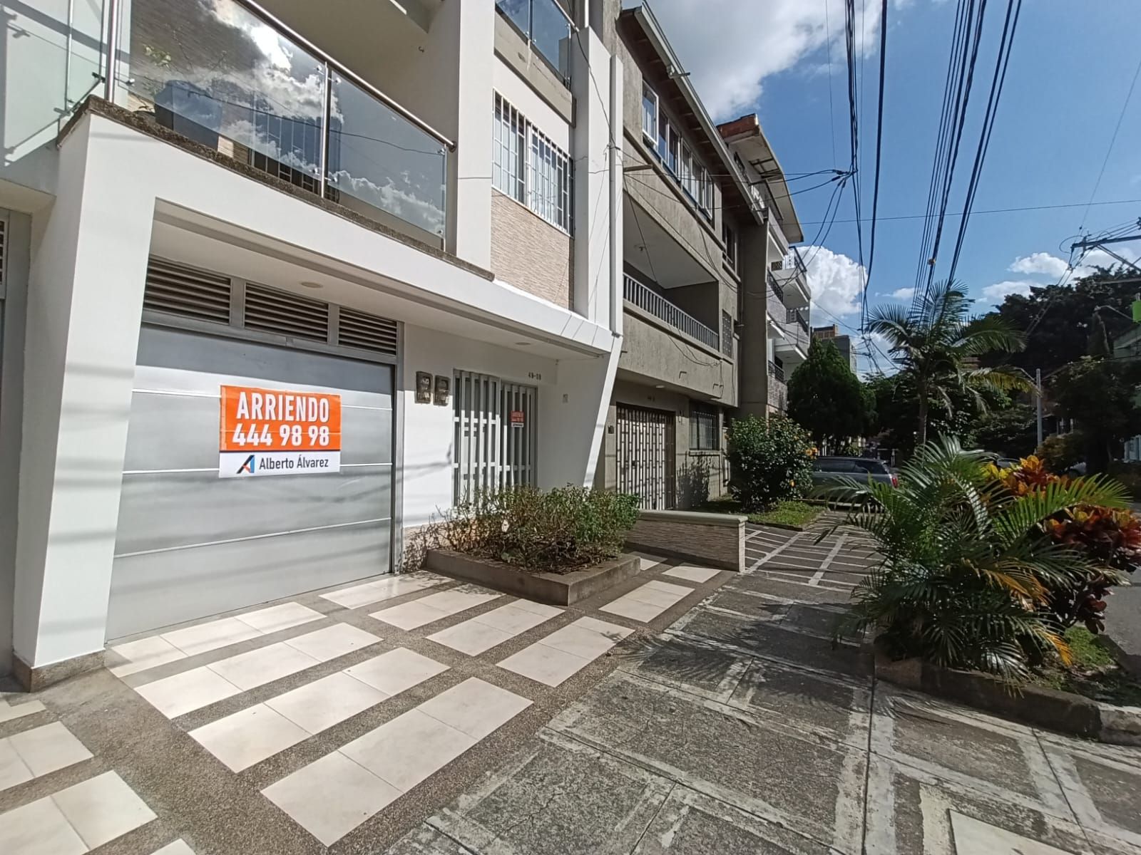 Casa en arriendo Antioquia Medellín Estadio 97 m2 Habitaciones 2 Baños 2 Garajes 1 Precio $3600000