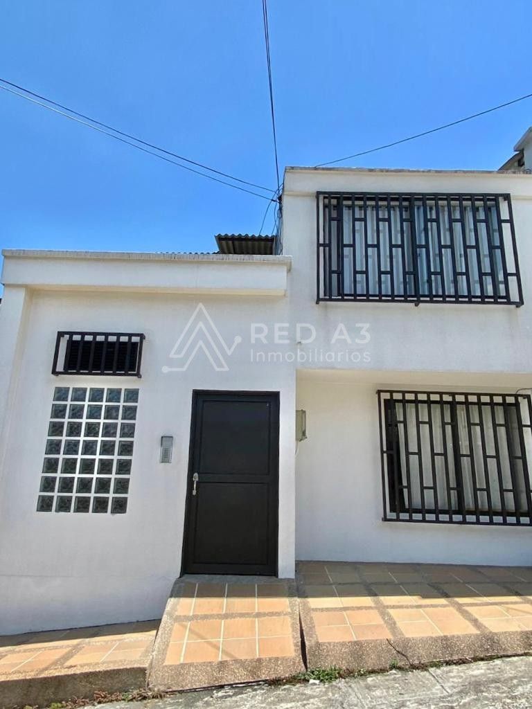 Casa en venta Risaralda Pereira Lorena I Etapa 199 m2 Habitaciones 4 Baños 6 Garajes 2 Precio $500000000