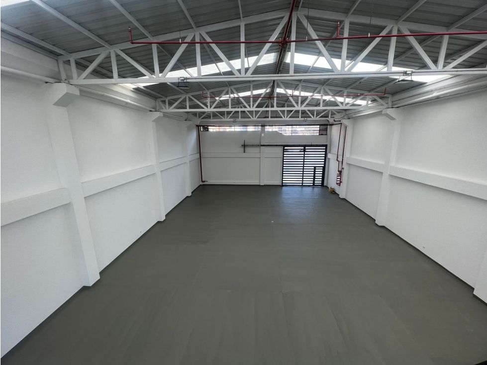 Bodega en arriendo Boyacá Tunja Mezopotamia 480 m2 Habitaciones 0 Baños 2 Garajes 4 Precio $9347600