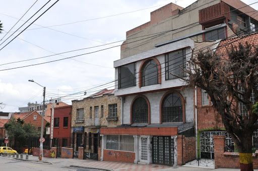 Casa en venta Cundinamarca Bogotá Marly 554 m2 Habitaciones 8 Baños 8 Garajes 2 Precio $1850000000