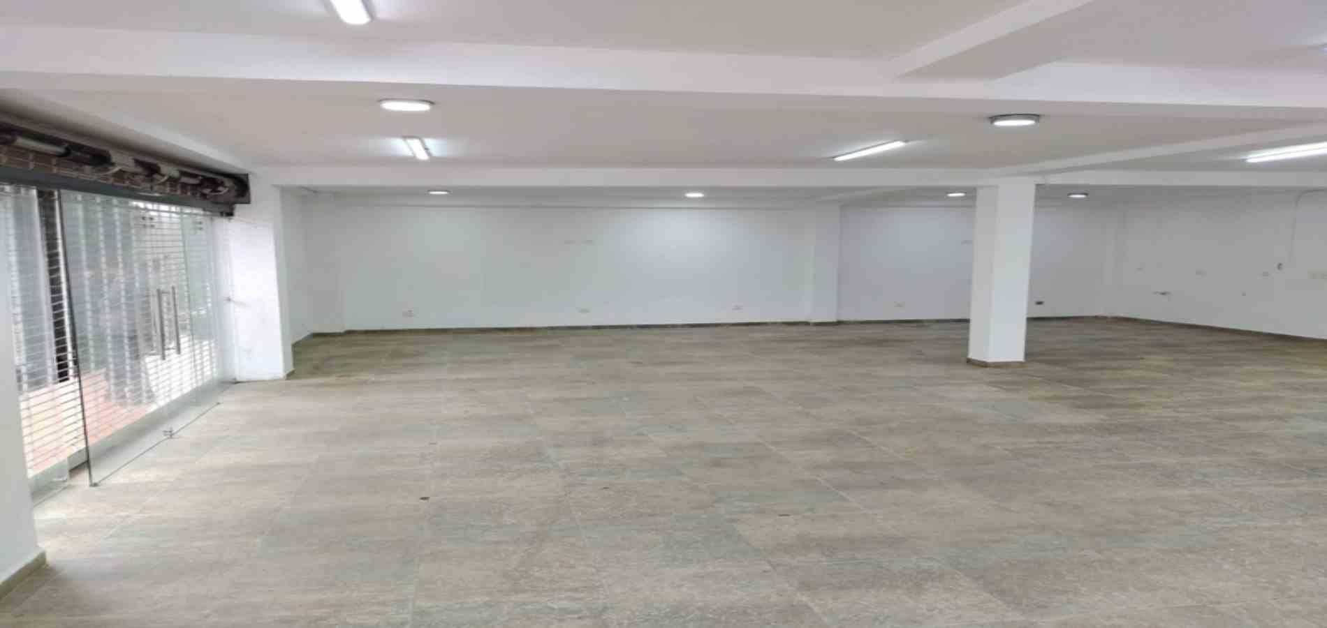 Local en arriendo Antioquia La Ceja San Cayetano 130 m2 Habitaciones 0 Baños 0 Garajes 1 Precio $4500000
