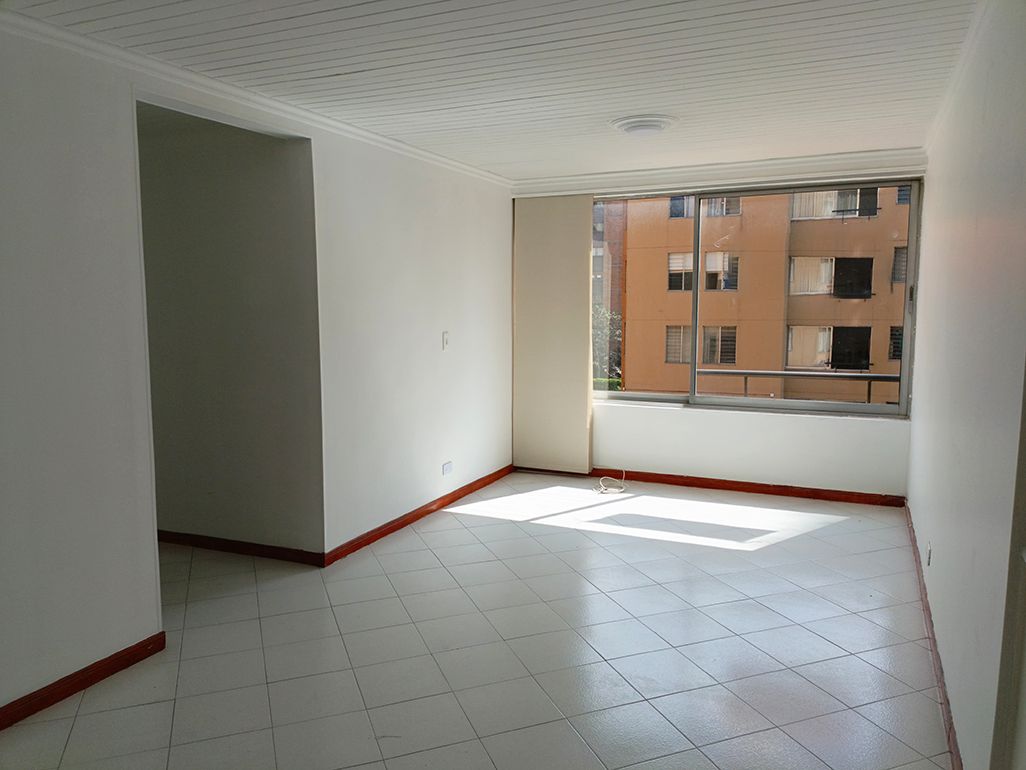 Apartamento en venta Antioquia Medellín Loma De Los Bernal 84 m2 Habitaciones 3 Baños 2 Garajes 2 Precio $380000000