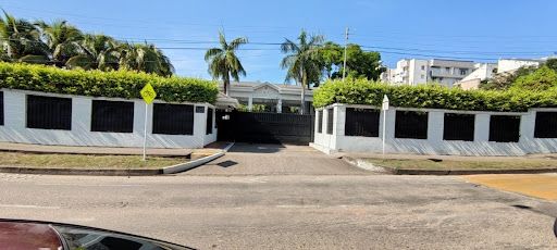 Casa en venta Huila Neiva Casa De Campo 238 m2 Habitaciones 3 Baños 6 Garajes 3 Precio $980000000