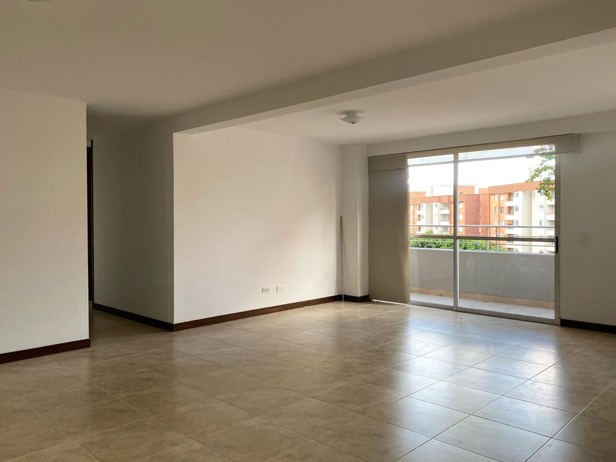 Apartamento en arriendo Antioquia Envigado La Inmaculada 94 m2 Habitaciones 3 Baños 4 Garajes 2 Precio $4050000
