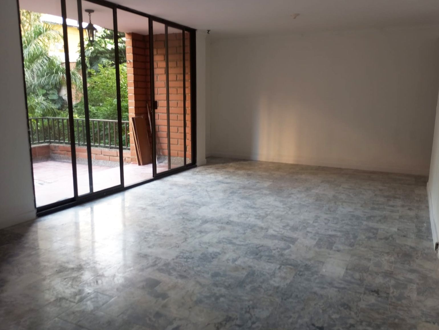 Apartamento en arriendo Antioquia Medellín Alejandria 107 m2 Habitaciones 3 Baños 2 Garajes 3 Precio $4400000