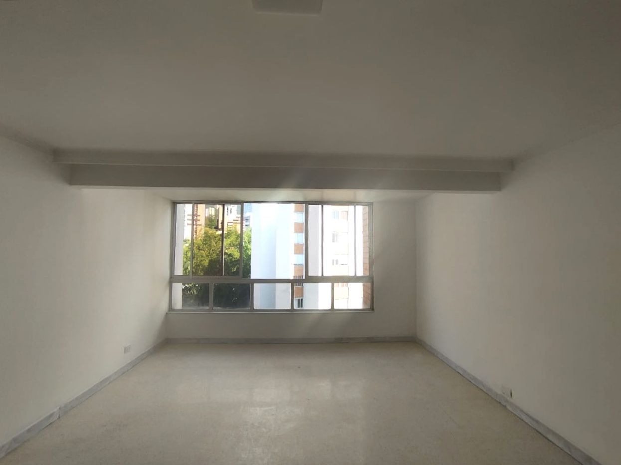 Apartamento en arriendo Antioquia Medellín Castropol 150 m2 Habitaciones 3 Baños 4 Garajes 2 Precio $5100000