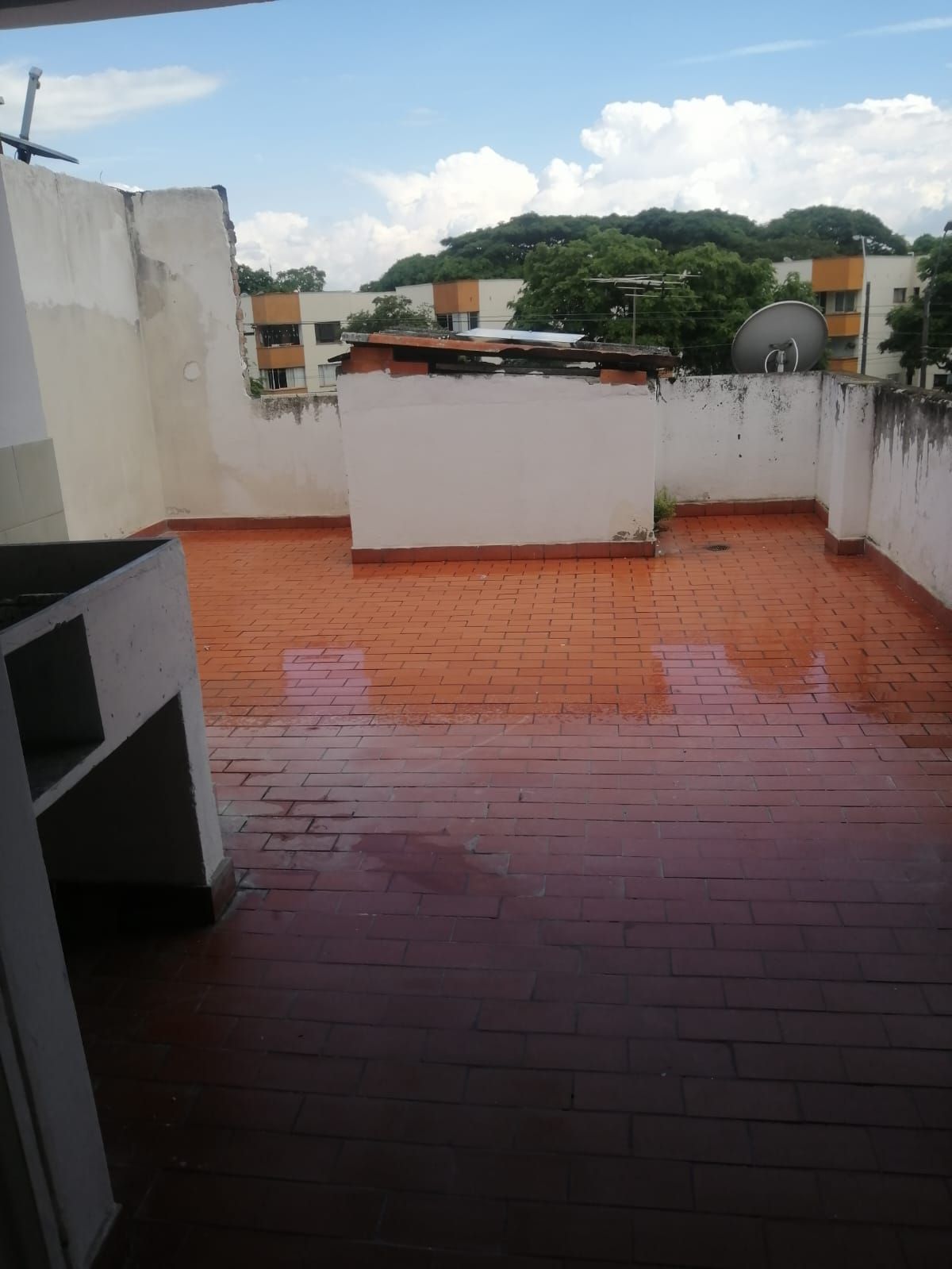 Apartamento en arriendo Valle Del Cauca Cali El Gran Limonar - Cataya 80 m2 Habitaciones 3 Baños 4 Garajes 1 Precio $990000