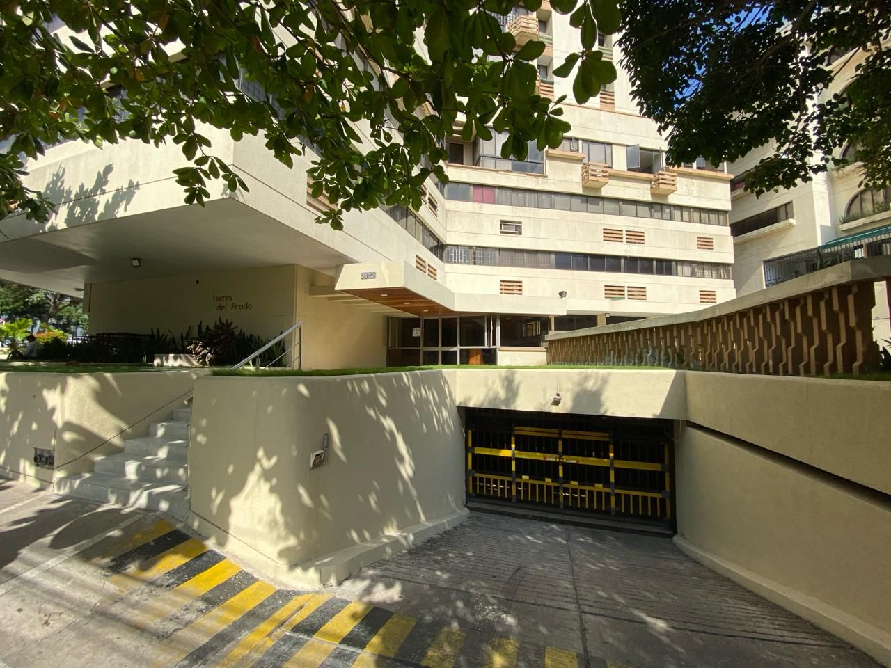 Apartamento en venta Atlántico Barranquilla Altos Del Prado 96 m2 Habitaciones 2 Baños 2 Garajes 2 Precio $275000000