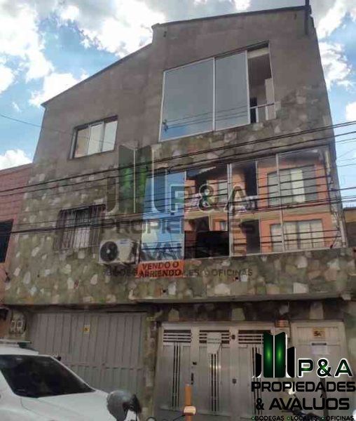 Bodega en arriendo Antioquia Medellín Villanueva 615 m2 Habitaciones 0 Baños 2 Garajes 0 Precio $12500000