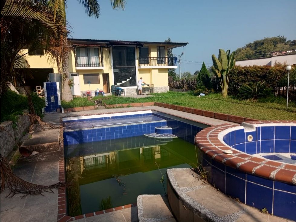 Casa en venta Caldas Manizales La Francia 1960 m2 Habitaciones 3 Baños 3 Garajes 10 Precio $2000000000