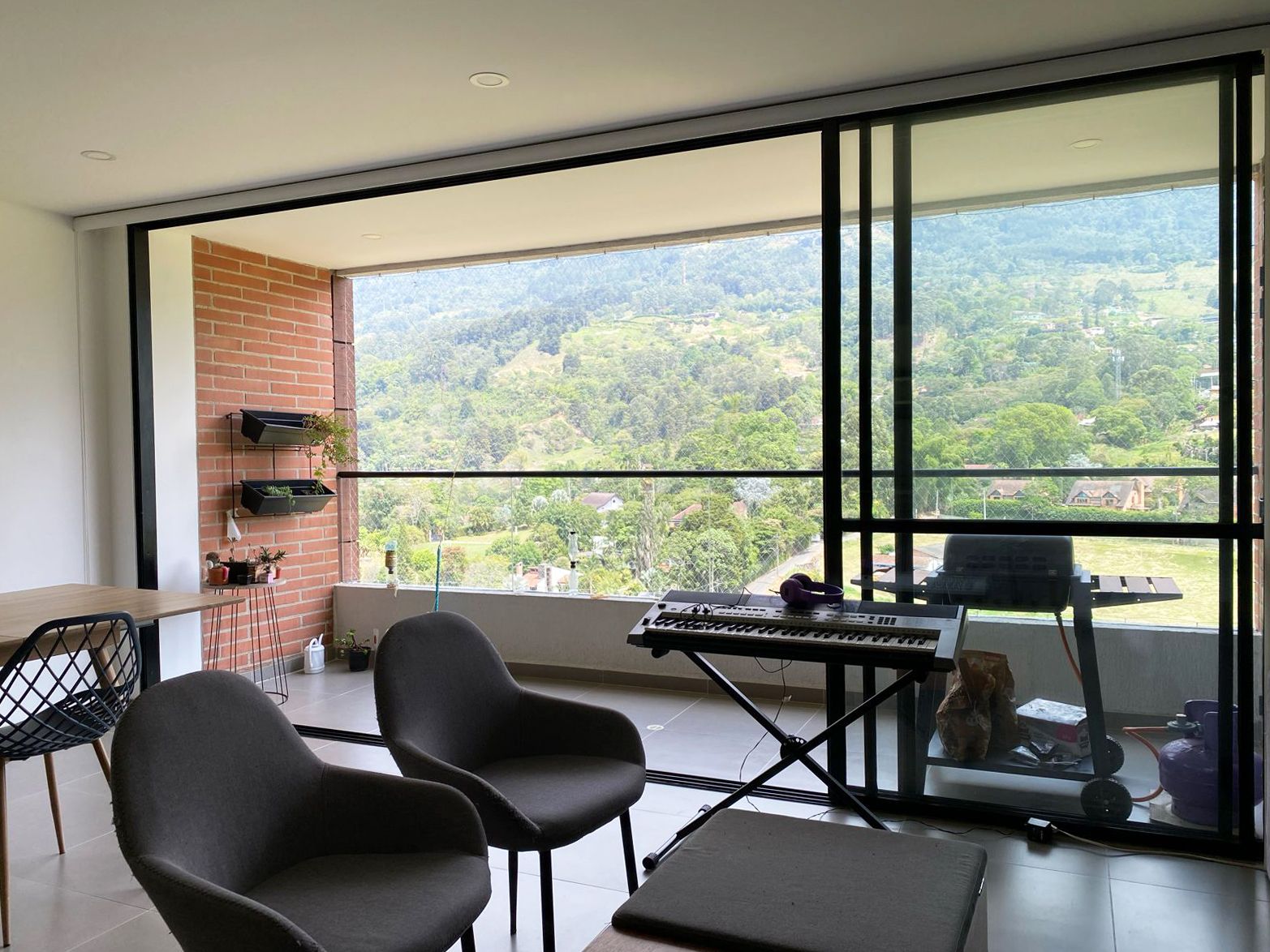 Apartamento en arriendo Antioquia Envigado Envigado 123 m2 Habitaciones 3 Baños 6 Garajes 2 Precio $6150000