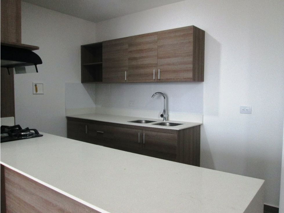 Apartaestudio en arriendo Antioquia Envigado Asd 62 m2 Habitaciones 1 Baños 0 Garajes 2 Precio $3400000