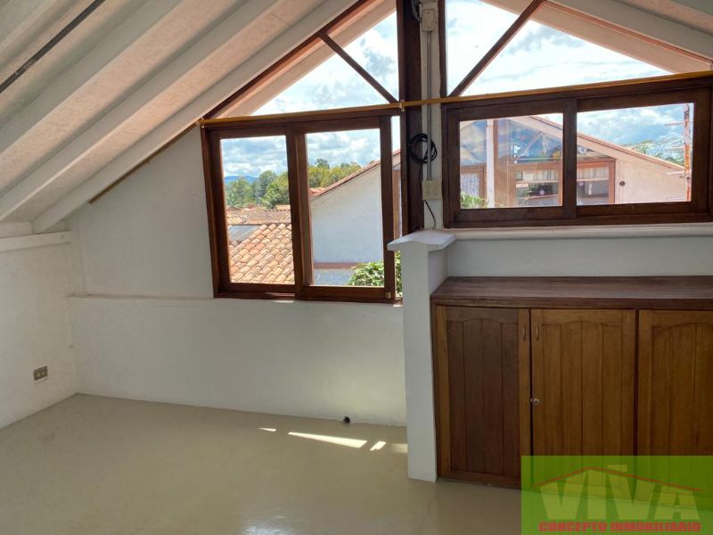 Casa en arriendo o venta Antioquia Rionegro San Antonio 170 m2 Habitaciones 3 Baños 4 Garajes 1 Precio venta $740000000 Precio arriendo $3120000