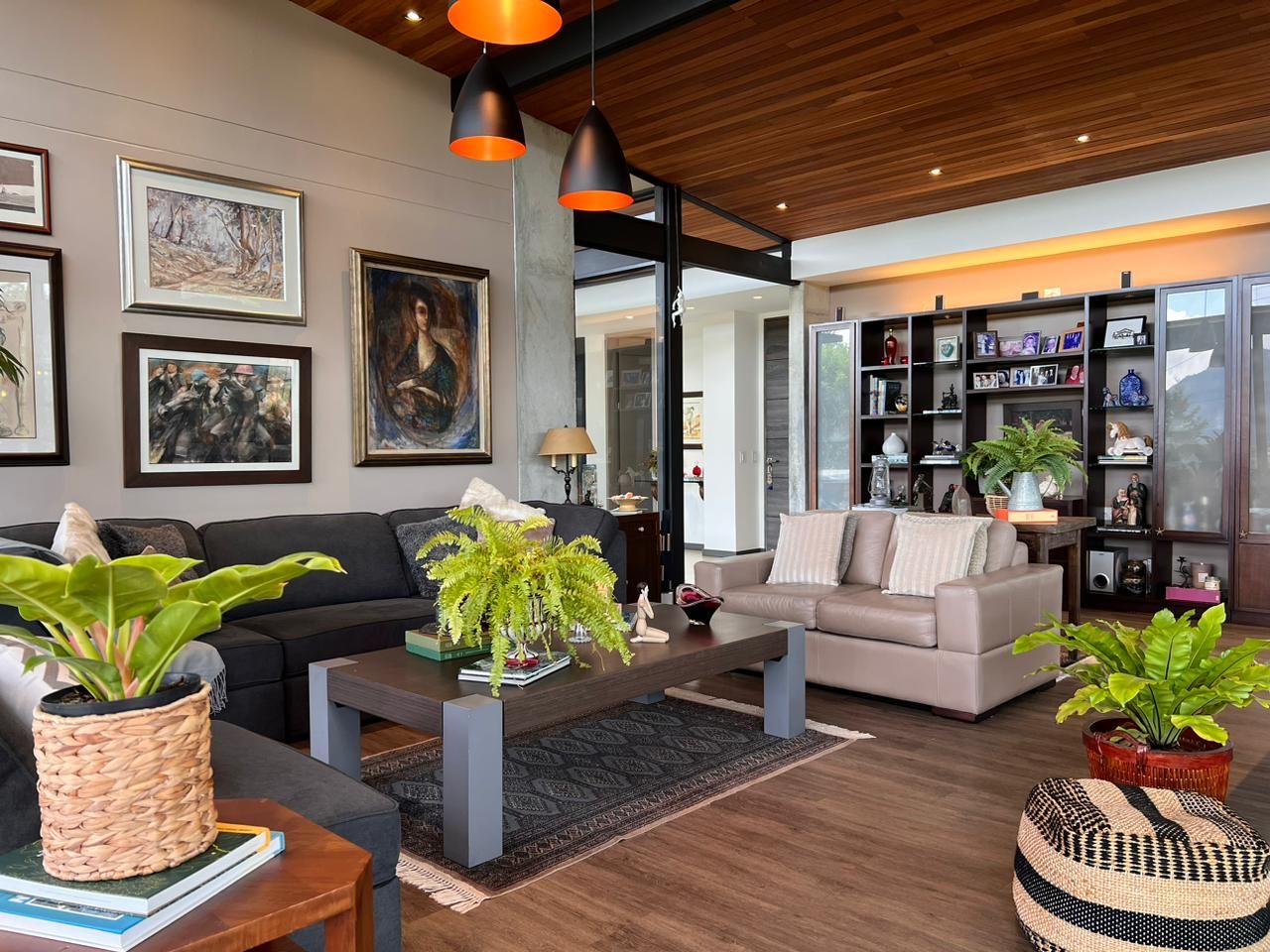 Casa en venta Antioquia La Ceja Centro 368 m2 Habitaciones 3 Baños 6 Garajes 3 Precio $3250000000