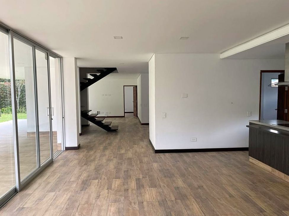 Casa en arriendo Antioquia Rionegro Rionegro 500 m2 Habitaciones 4 Baños 8 Garajes 3 Precio $14300000