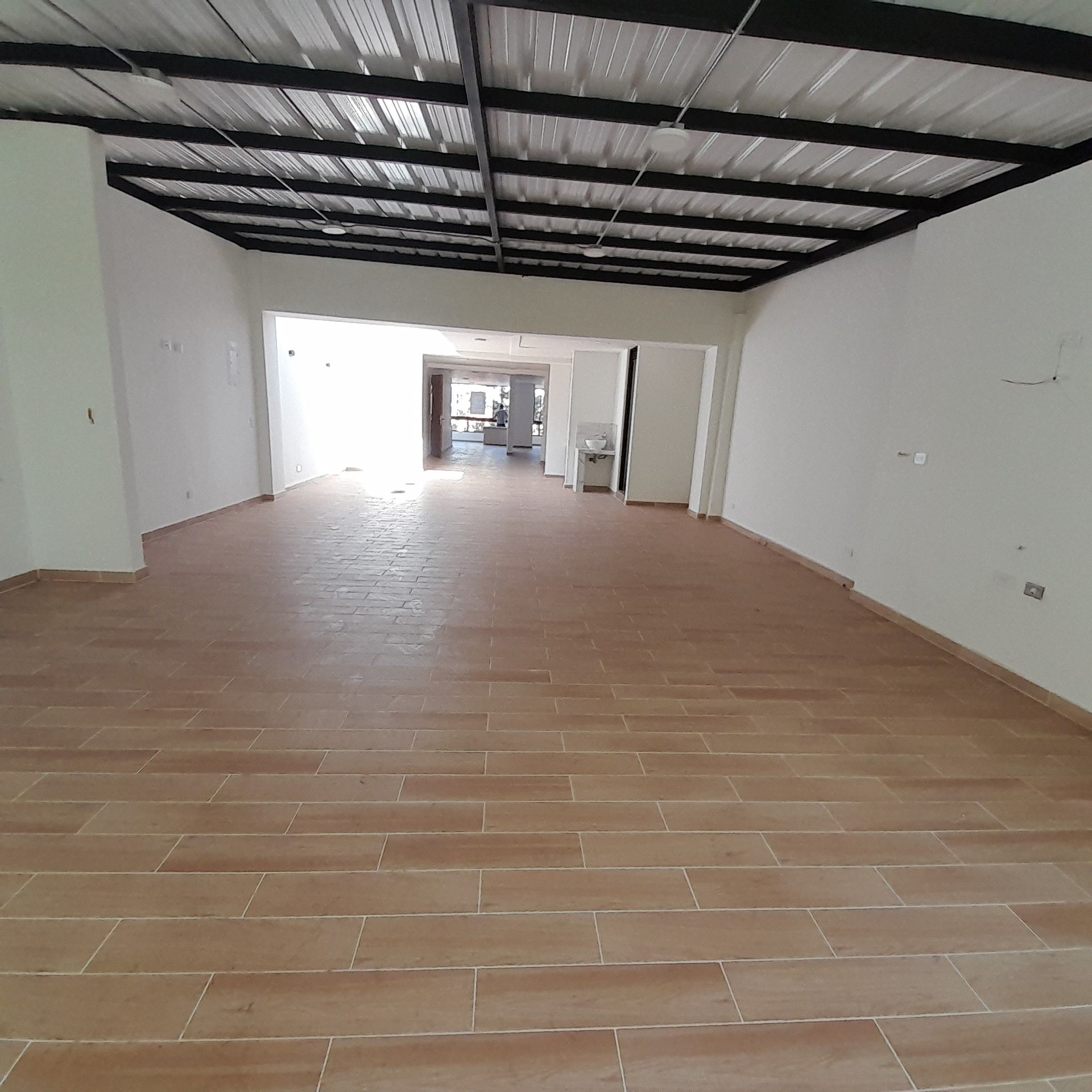 Local en arriendo Antioquia El Carmen De Viboral Azulina 180 m2 Habitaciones 0 Baños 2 Garajes 1 Precio $8000000