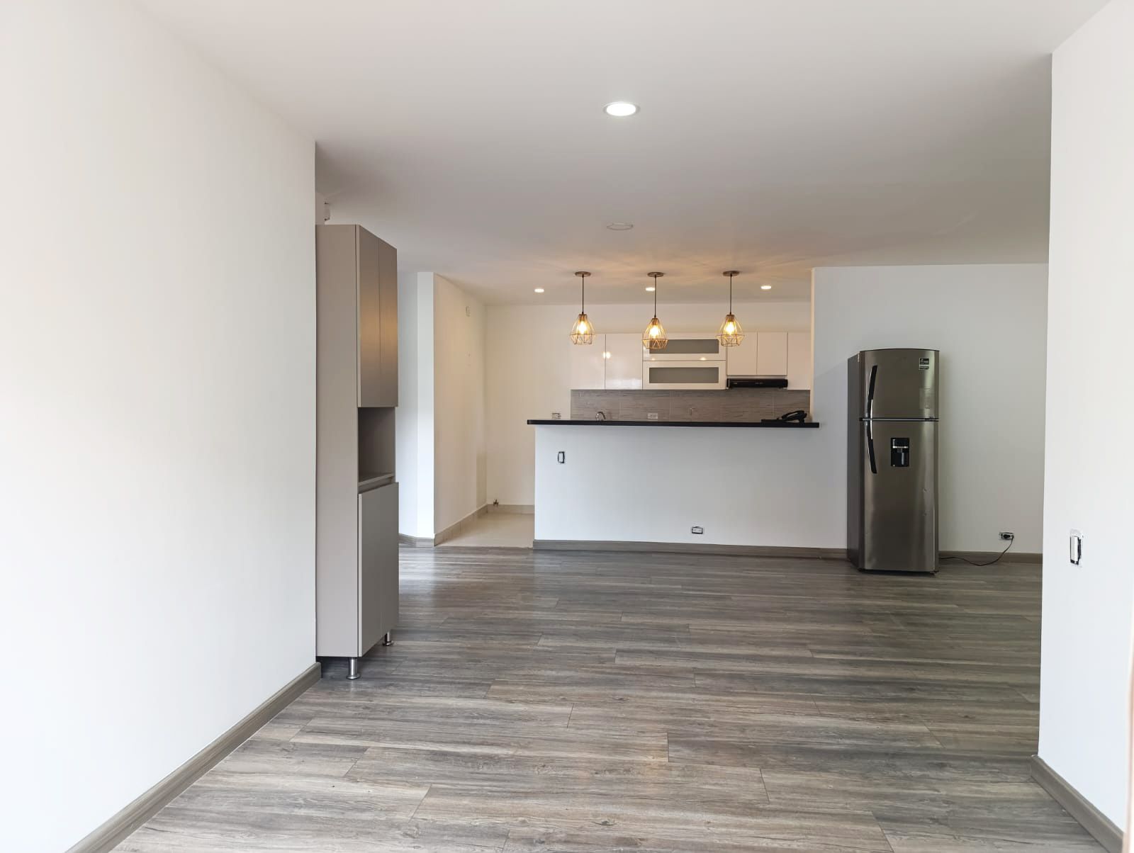 Apartamento en arriendo Antioquia Medellín Los Balsos No2 93 m2 Habitaciones 2 Baños 2 Garajes 3 Precio $4100000