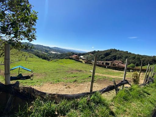 Lote en venta Antioquia Envigado Envigado 0 m2 Habitaciones 0 Baños 10 Garajes 1 Precio $1000000000