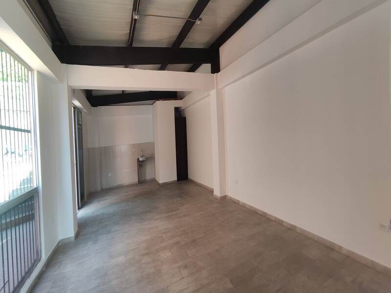 Local en arriendo Antioquia Caldas Caldas 80 m2 Habitaciones 0 Baños 0 Garajes 1 Precio $2200000