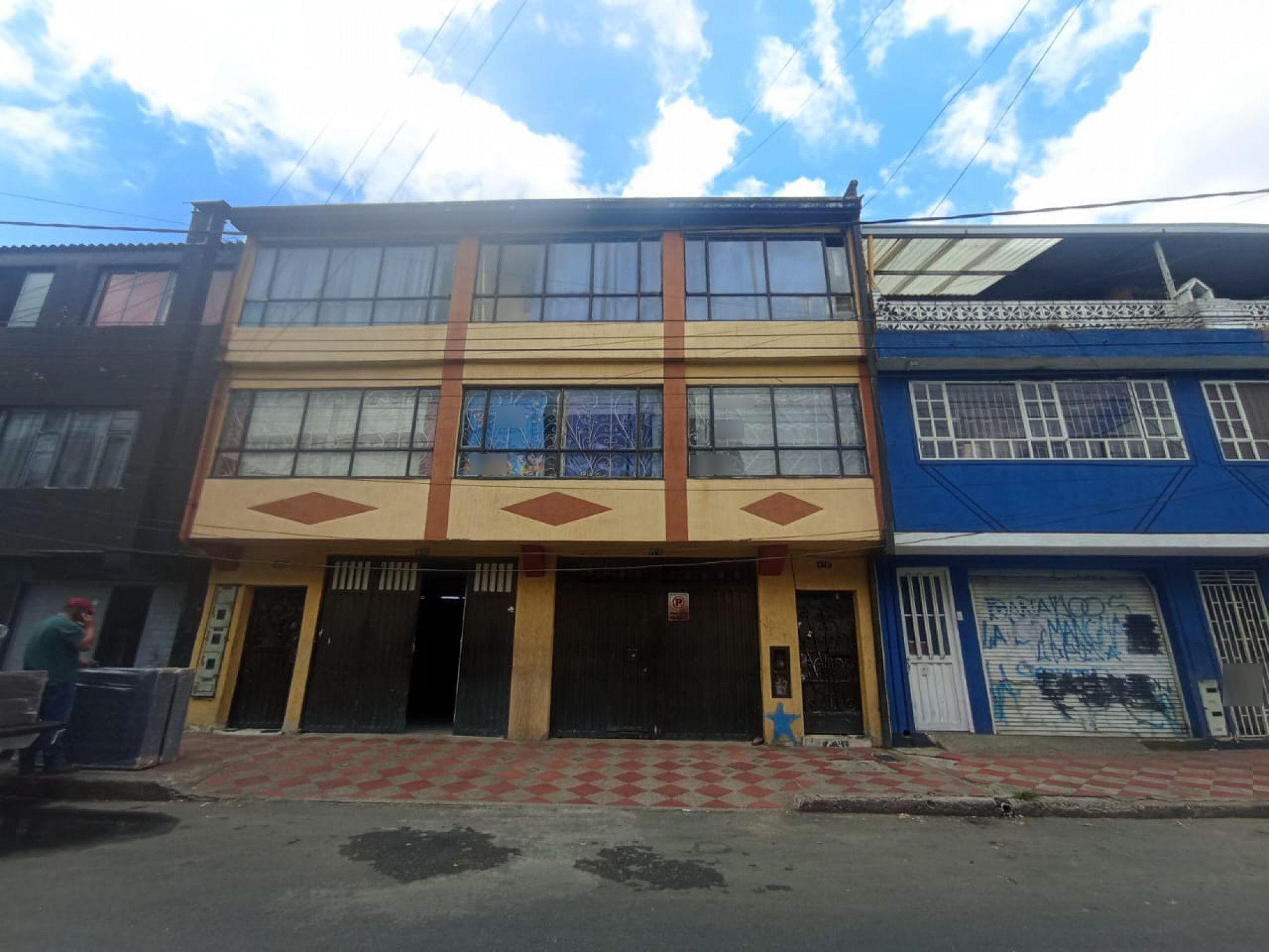 Casa en venta Cundinamarca Bogotá La Pradera 698 m2 Habitaciones 6 Baños 9 Garajes 1 Precio $1750000000