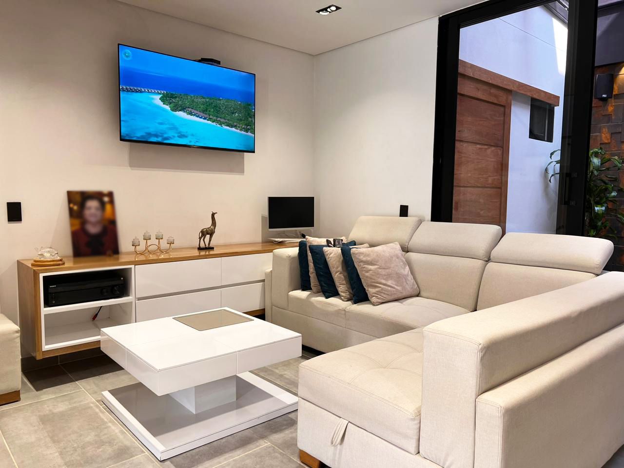 Casa en venta Antioquia Rionegro San Antonio 230 m2 Habitaciones 4 Baños 8 Garajes 3 Precio $1050000000