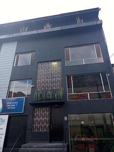 Consultorio en venta Cundinamarca Bogotá Chapinero Sur Occidental 725 m2 Habitaciones 0 Baños 14 Garajes 0 Precio $3199999999